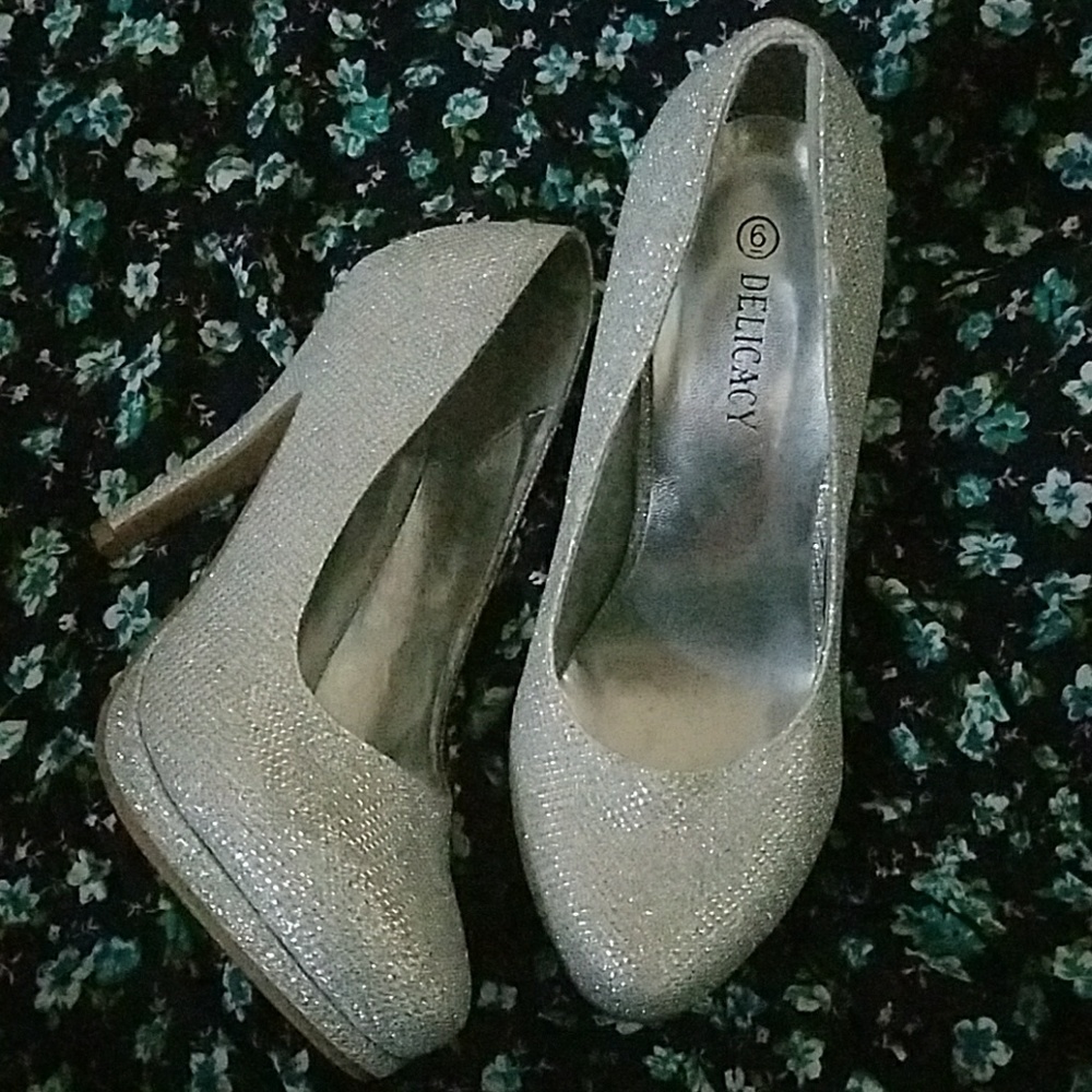 Silver glittered heels worn once